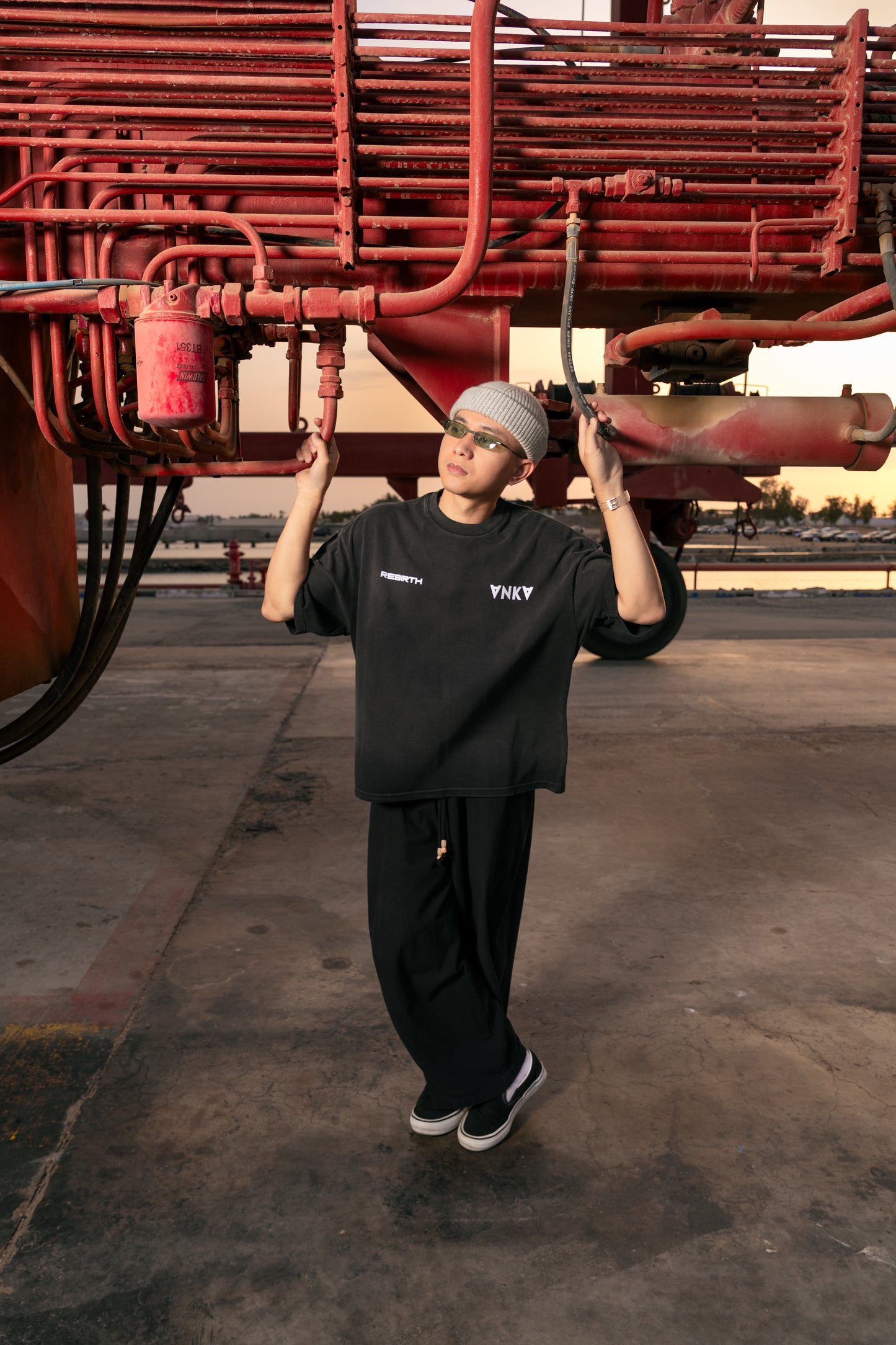 Basic |  SUNFADED TEE